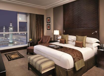 الفنادق في مكة المكرمة.